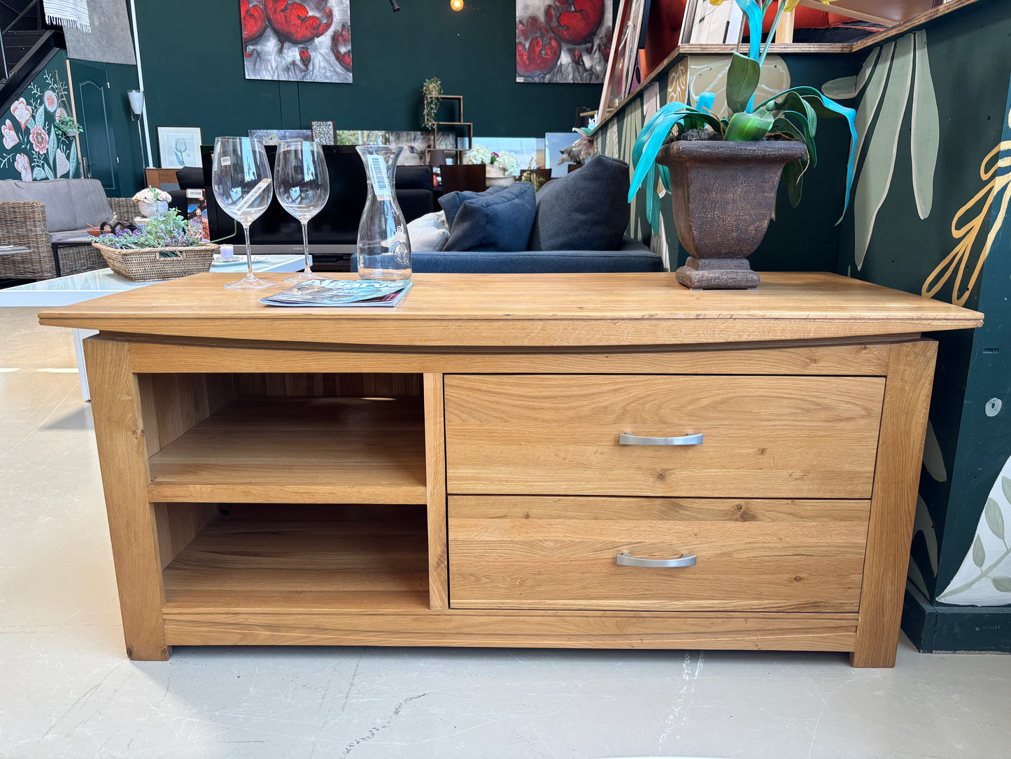 TV Unit