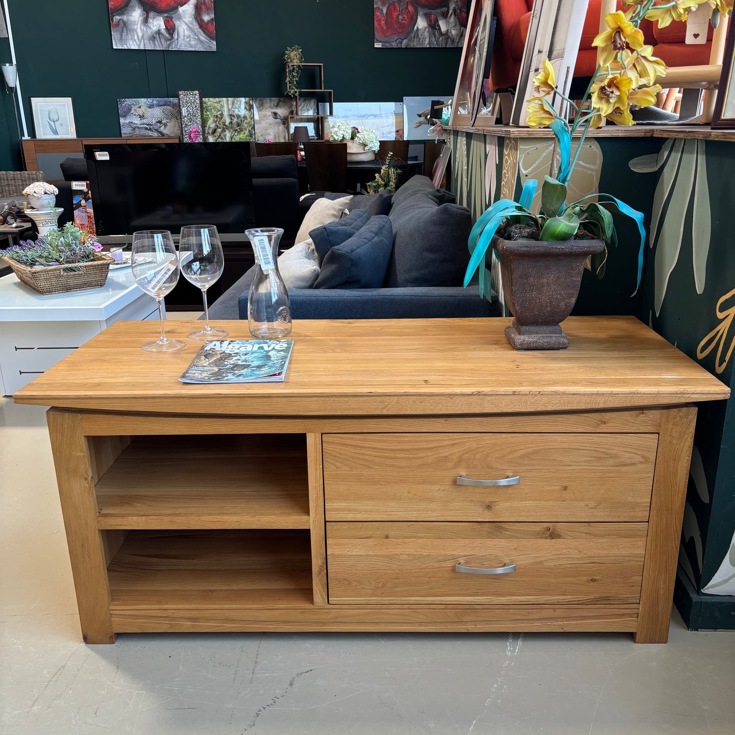 TV Unit