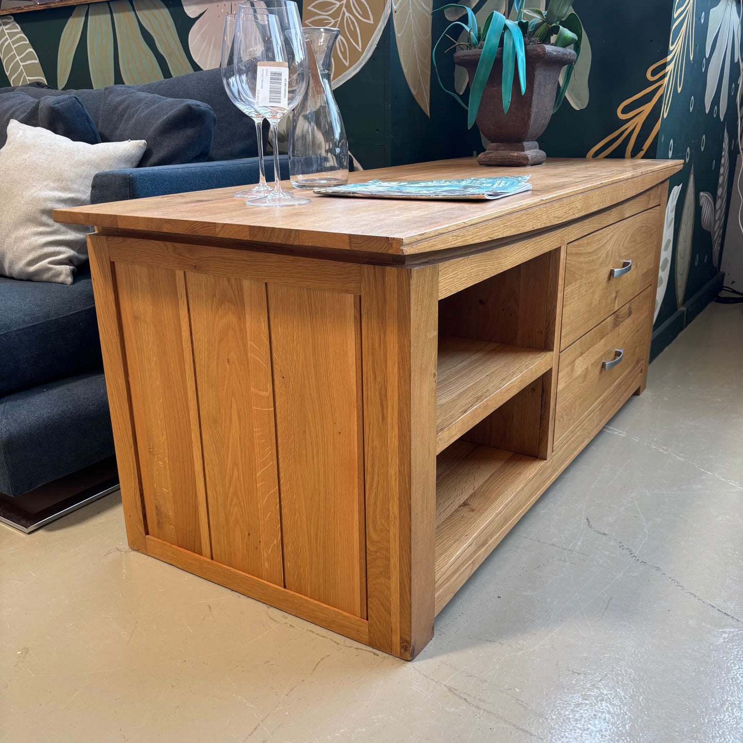 TV Unit