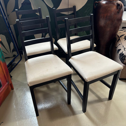 Chairs x4