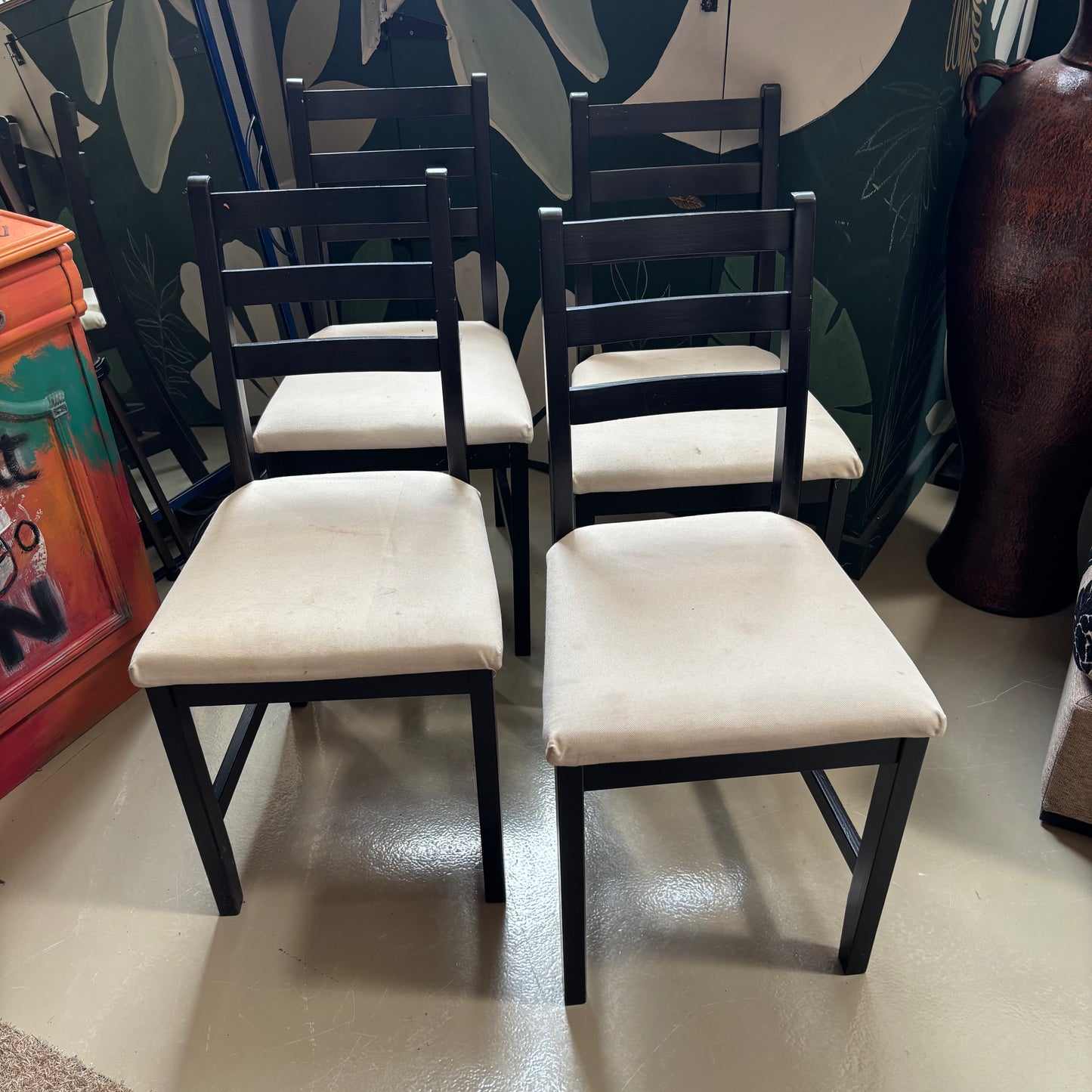 Chairs x4