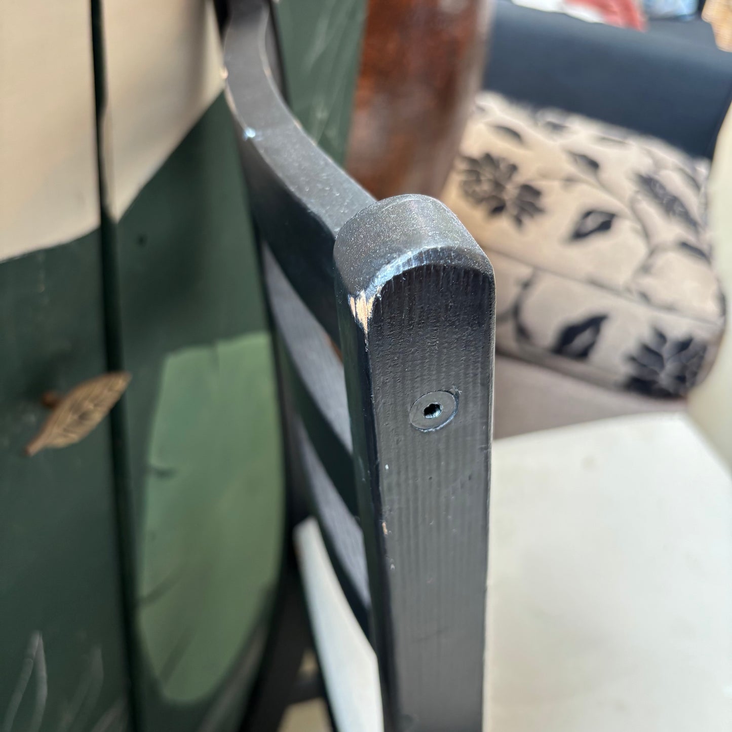 Chairs x4