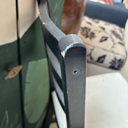 Chairs x4