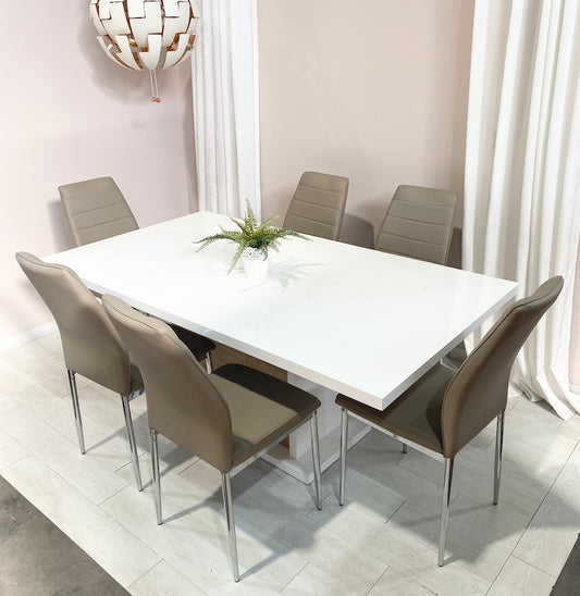 Dining Table & Chairs