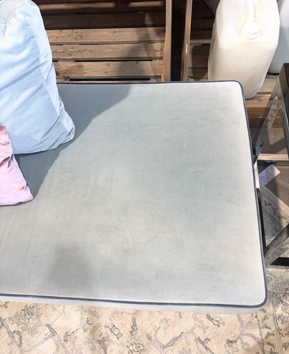 Chaise Lounge