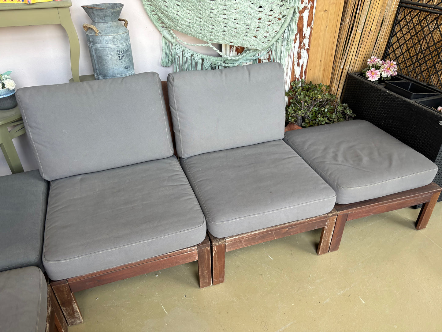 Sofa Set