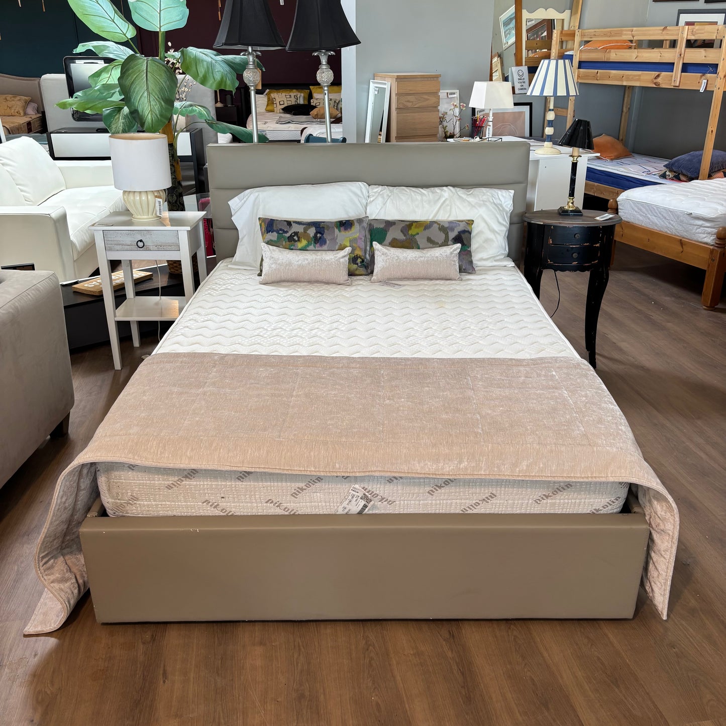Double Bed