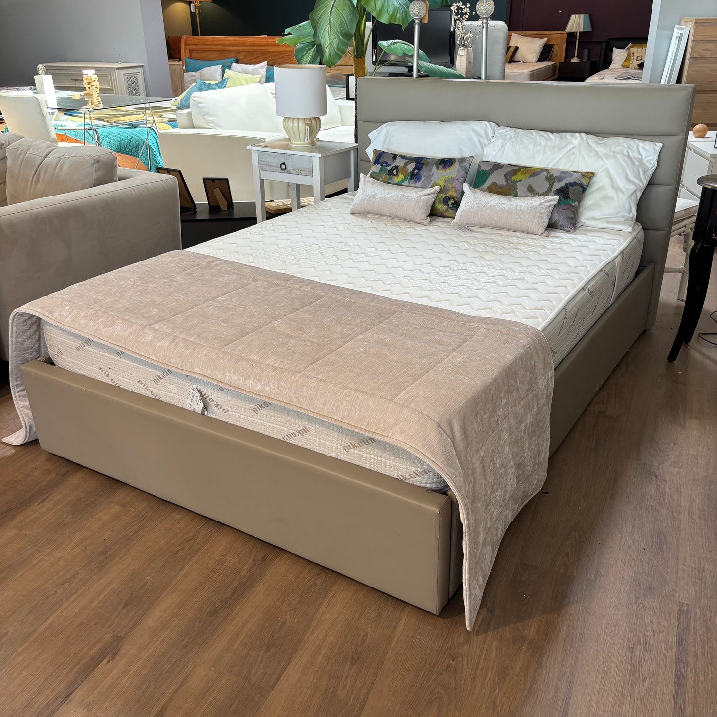 Double Bed