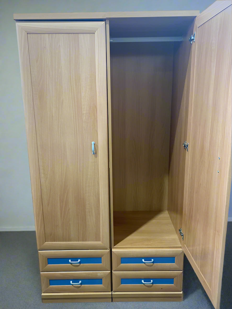 Roupeiro de porta única 
