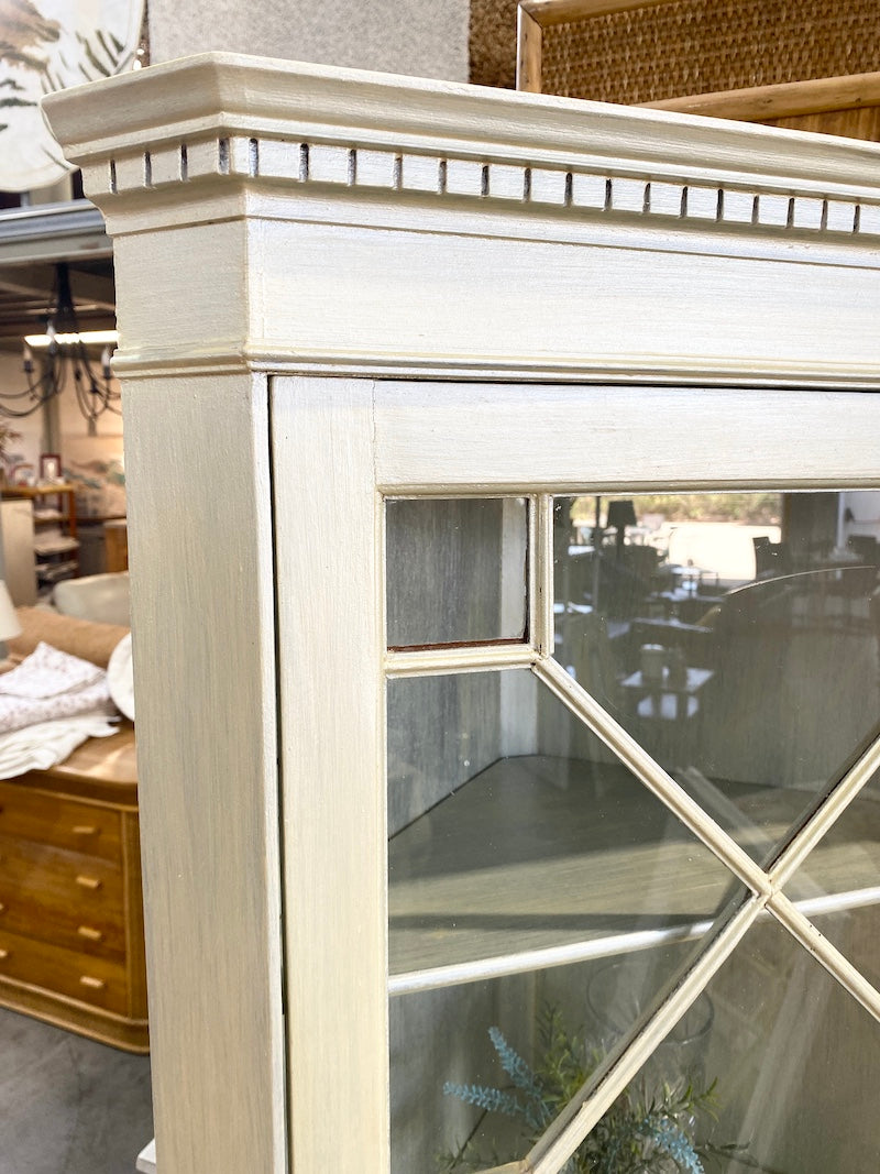 Corner Cabinet