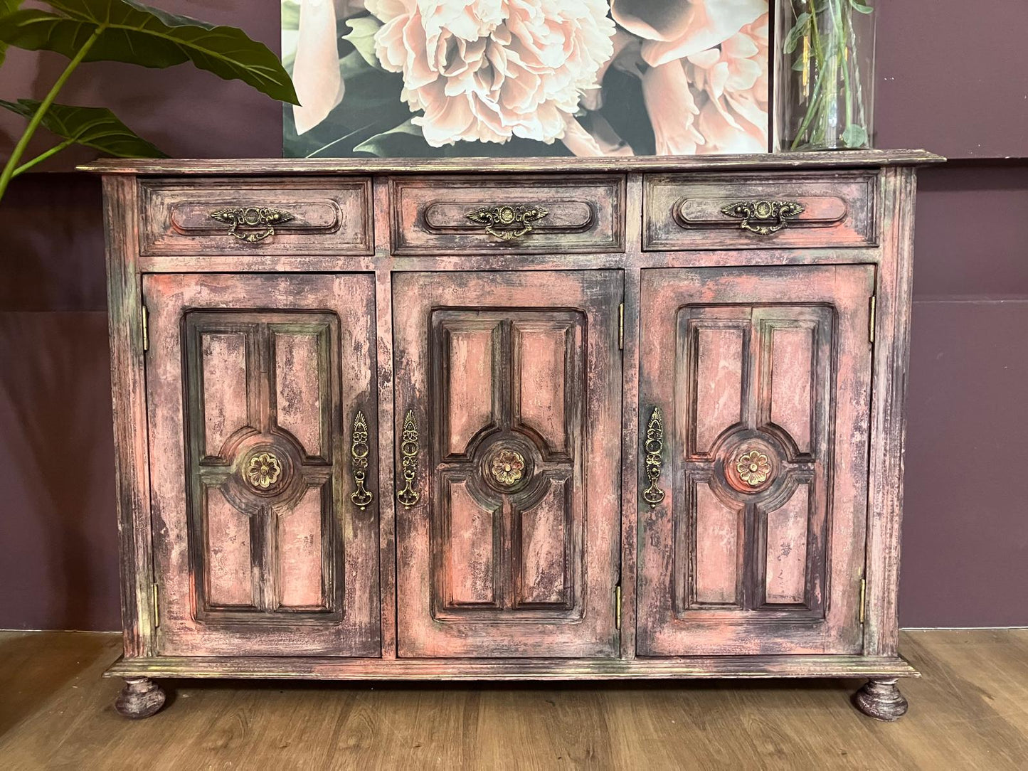 Sideboard