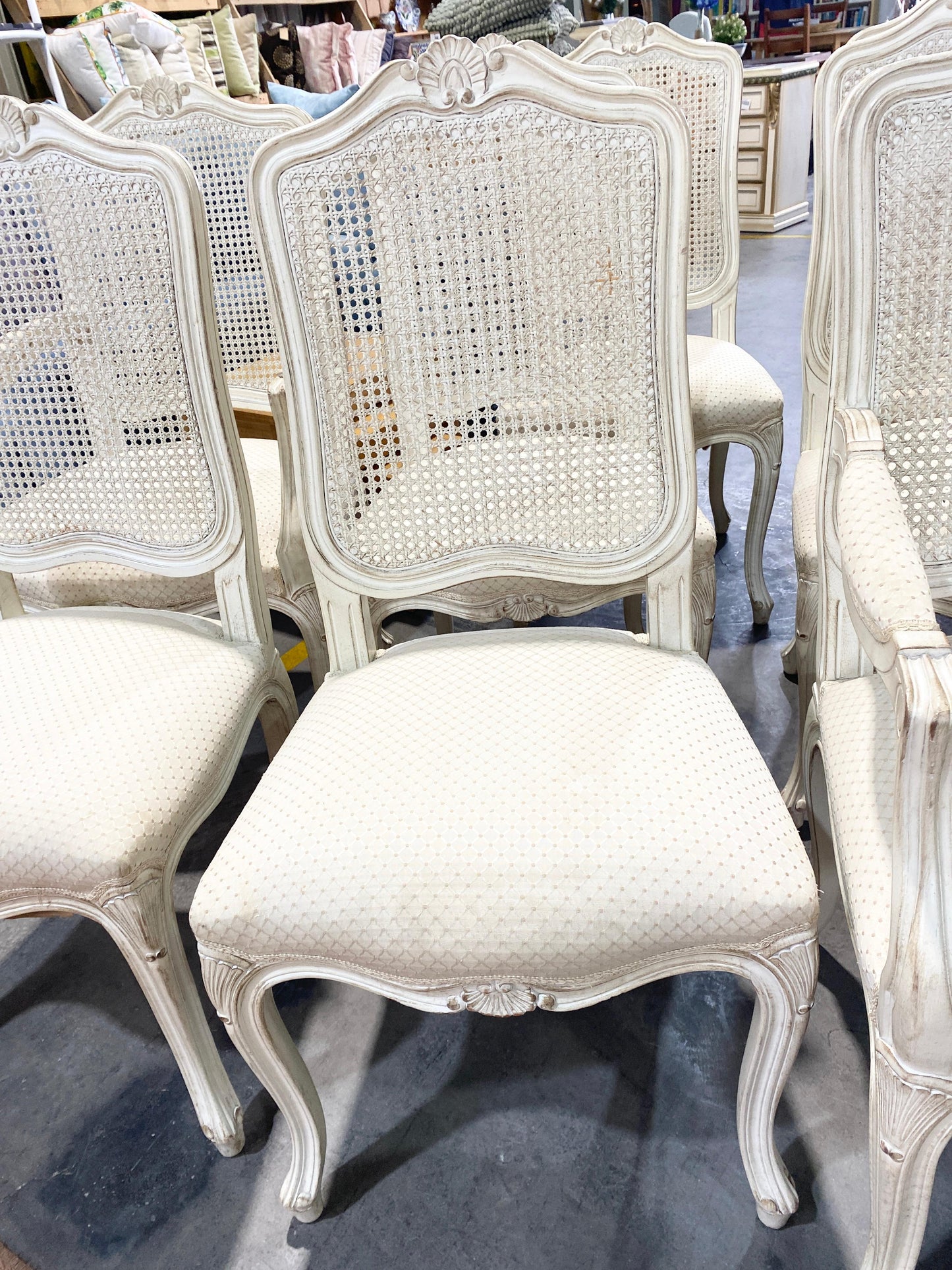 Conjunto de 8 cadeiras 