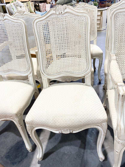 Conjunto de 8 cadeiras 