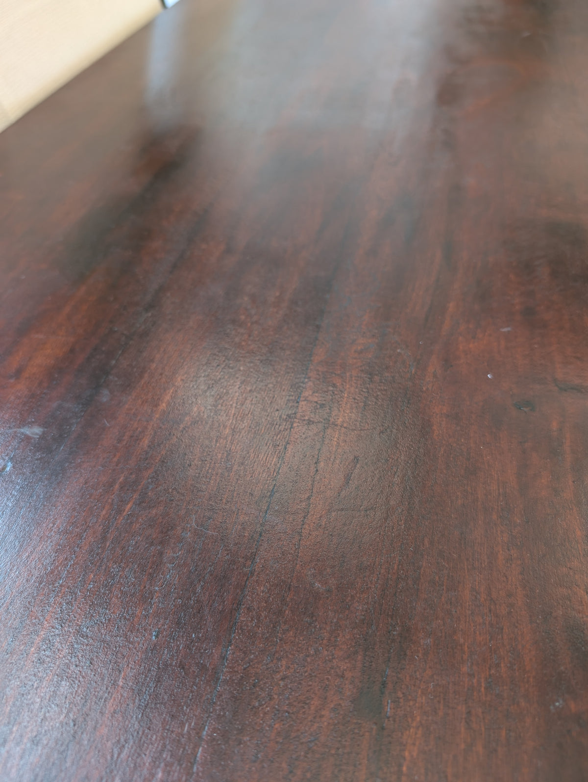 Table & Chairs