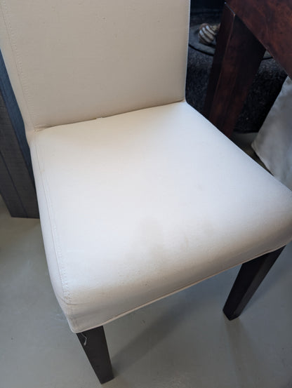 Table & Chairs