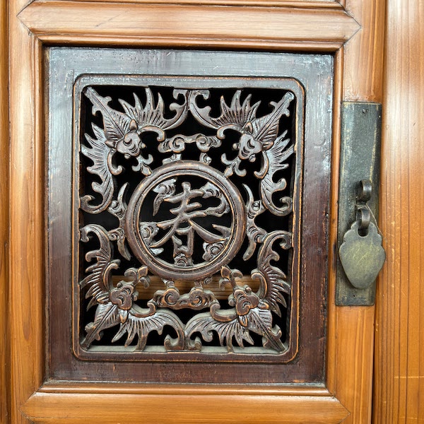 Dresser / Cabinet